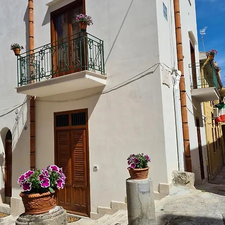 Apartment Voltamare